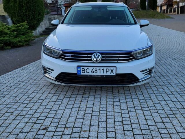 Фольксваген Пассат Вариант 2016 в Львове на Automoto.ua Белый Фольксваген Пассат Вариант, объемом двигателя 1.4 л и пробегом 275 тыс. км за 14400 $, фото 2 на Automoto.ua
