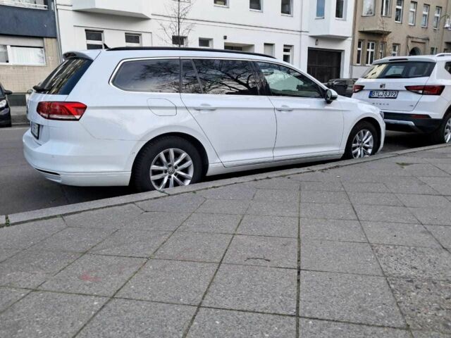 Білий Фольксваген Пассат Варіант, об'ємом двигуна 1.6 л та пробігом 237 тис. км за 14800 $, фото 5 на Automoto.ua