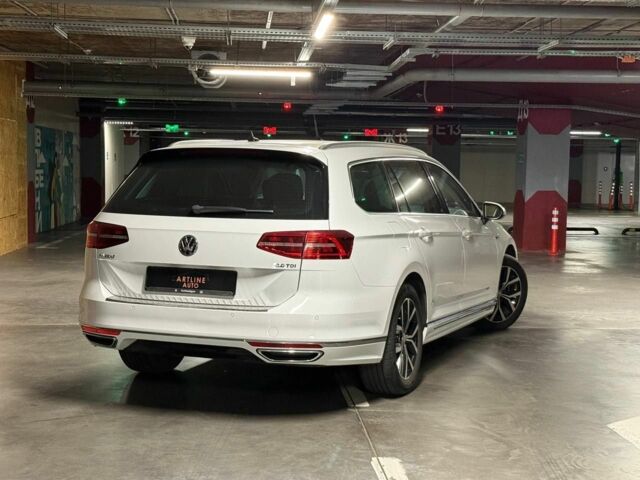 Белый Фольксваген Пассат Вариант, объемом двигателя 2 л и пробегом 168 тыс. км за 17300 $, фото 1 на Automoto.ua