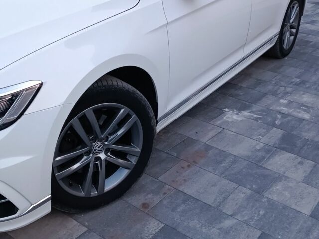 Фольксваген Пассат Вариант 2017 в Золочев на Automoto.ua Белый Фольксваген Пассат Вариант, объемом двигателя 2 л и пробегом 195 тыс. км за 18200 $, фото 7 на Automoto.ua