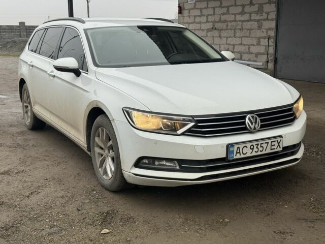 Белый Фольксваген Пассат Вариант, объемом двигателя 2 л и пробегом 340 тыс. км за 14300 $, фото 2 на Automoto.ua