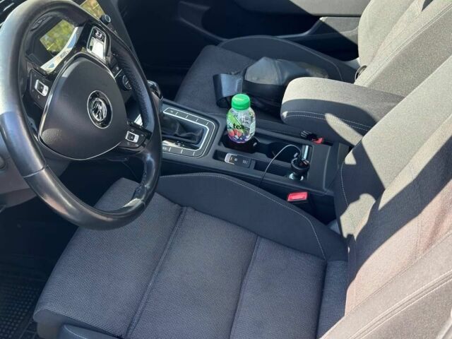 Белый Фольксваген Пассат Вариант, объемом двигателя 2 л и пробегом 290 тыс. км за 17000 $, фото 6 на Automoto.ua