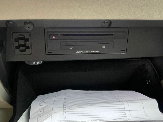 Белый Фольксваген Пассат Вариант, объемом двигателя 2 л и пробегом 254 тыс. км за 17600 $, фото 10 на Automoto.ua