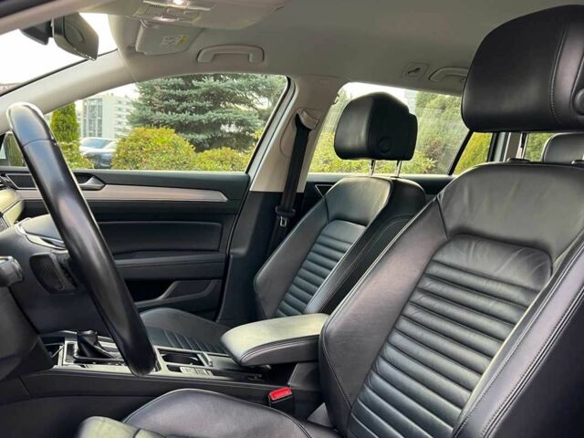 Білий Фольксваген Пассат Варіант, об'ємом двигуна 2 л та пробігом 205 тис. км за 17500 $, фото 8 на Automoto.ua