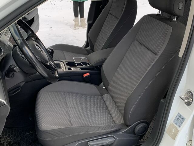 Білий Фольксваген Пассат Варіант, об'ємом двигуна 2 л та пробігом 229 тис. км за 12700 $, фото 12 на Automoto.ua