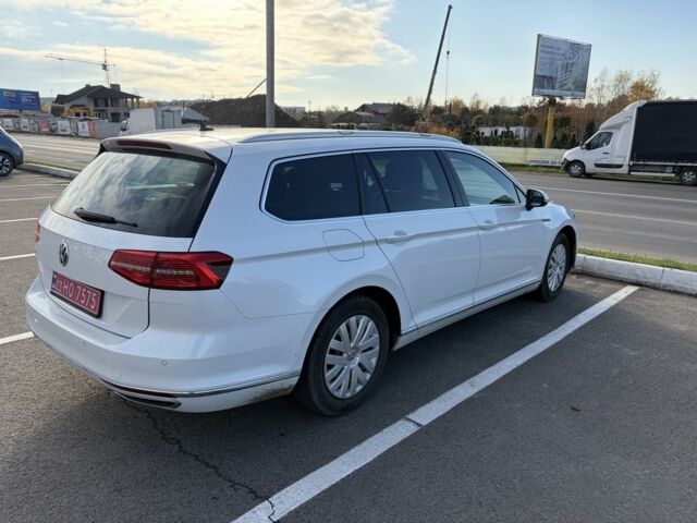 Білий Фольксваген Пассат Варіант, об'ємом двигуна 1.4 л та пробігом 200 тис. км за 18999 $, фото 5 на Automoto.ua