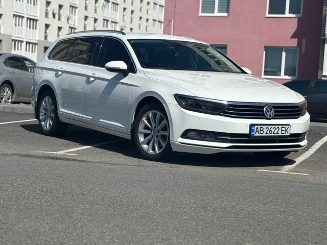 Белый Фольксваген Пассат Вариант, объемом двигателя 2 л и пробегом 240 тыс. км за 18600 $, фото 1 на Automoto.ua