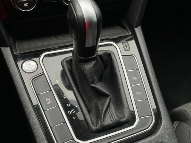 Белый Фольксваген Пассат Вариант, объемом двигателя 2 л и пробегом 265 тыс. км за 19500 $, фото 15 на Automoto.ua