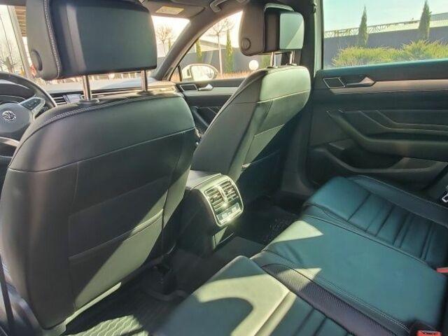 Белый Фольксваген Пассат Вариант, объемом двигателя 2 л и пробегом 210 тыс. км за 25000 $, фото 8 на Automoto.ua