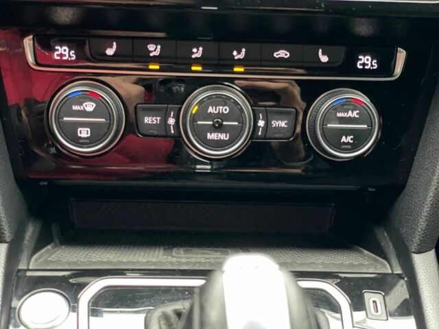 Белый Фольксваген Пассат Вариант, объемом двигателя 2 л и пробегом 265 тыс. км за 19500 $, фото 12 на Automoto.ua