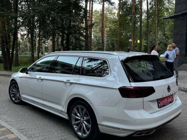 Фольксваген Пассат Вариант 2020 в Киеве на Automoto.ua Белый Фольксваген Пассат Вариант, объемом двигателя 2 л и пробегом 199 тыс. км за 25999 $, фото 2 на Automoto.ua