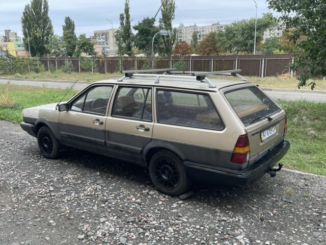 Фольксваген Пассат Вариант 1986 в Киеве на Automoto.ua Бежевый Фольксваген Пассат Вариант, объемом двигателя 1.6 л и пробегом 400 тыс. км за 1050 $, фото 3 на Automoto.ua