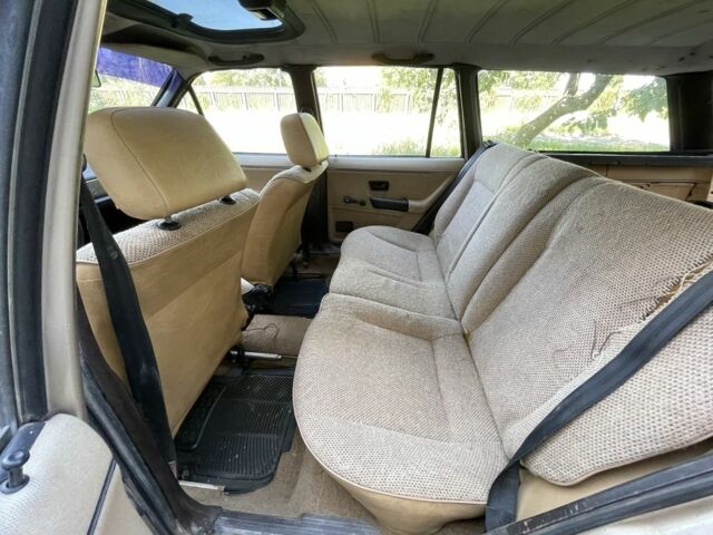 Фольксваген Пассат Вариант 1986 в Киеве на Automoto.ua Бежевый Фольксваген Пассат Вариант, объемом двигателя 1.6 л и пробегом 400 тыс. км за 1050 $, фото 11 на Automoto.ua