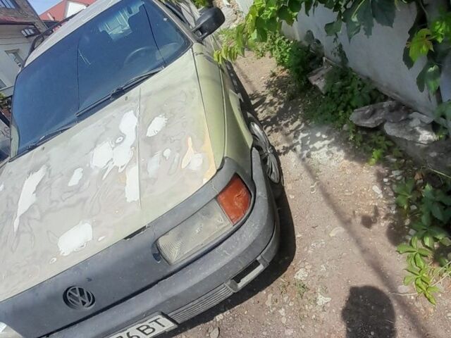 Бежевый Фольксваген Пассат Вариант, объемом двигателя 1.8 л и пробегом 378 тыс. км за 942 $, фото 1 на Automoto.ua