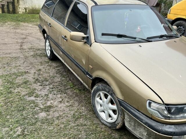 Бежевий Фольксваген Пассат Варіант, об'ємом двигуна 1.9 л та пробігом 330 тис. км за 2700 $, фото 6 на Automoto.ua