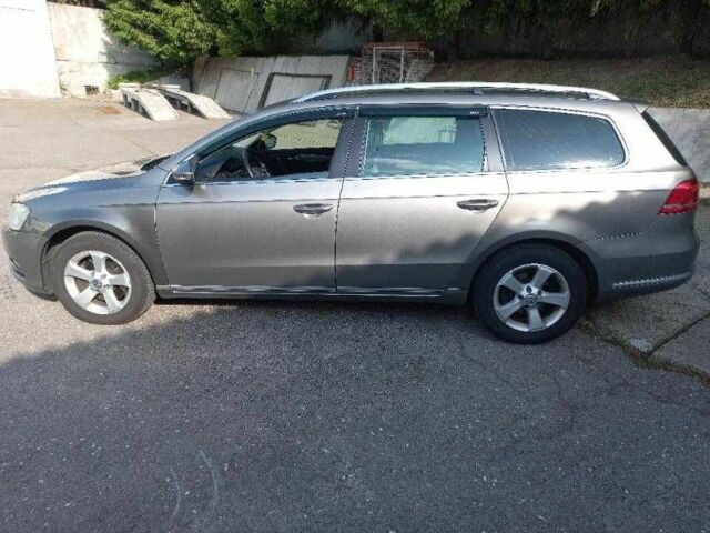 Бежевый Фольксваген Пассат Вариант, объемом двигателя 2 л и пробегом 346 тыс. км за 10000 $, фото 5 на Automoto.ua