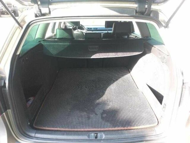 Бежевый Фольксваген Пассат Вариант, объемом двигателя 2 л и пробегом 346 тыс. км за 10000 $, фото 8 на Automoto.ua