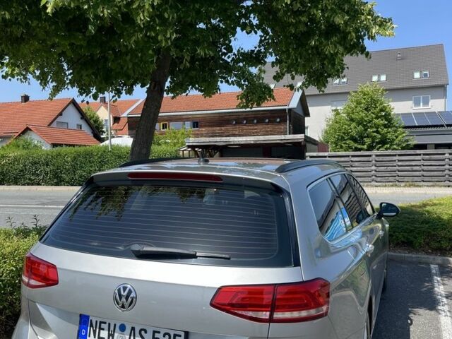 Бежевый Фольксваген Пассат Вариант, объемом двигателя 2 л и пробегом 255 тыс. км за 15119 $, фото 4 на Automoto.ua