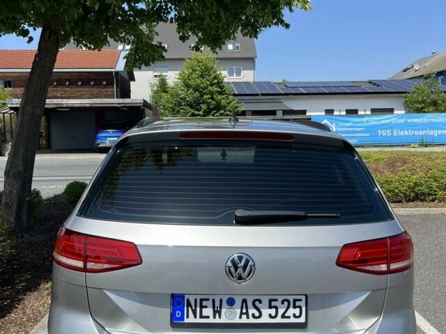 Бежевый Фольксваген Пассат Вариант, объемом двигателя 2 л и пробегом 255 тыс. км за 15119 $, фото 7 на Automoto.ua