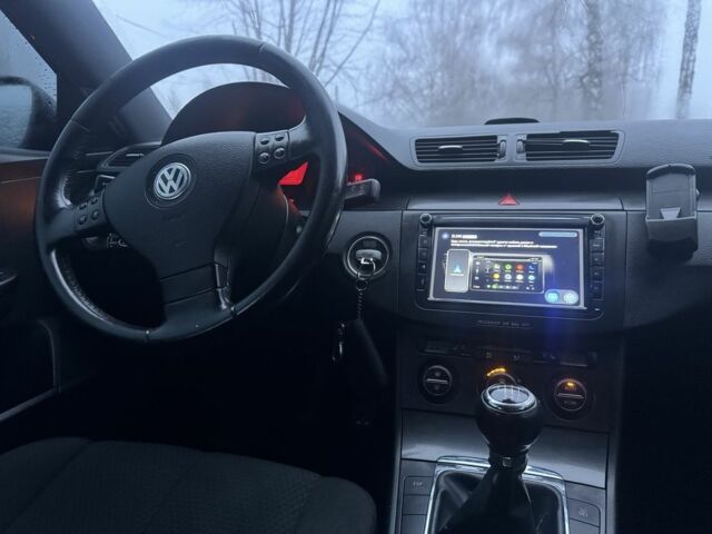 Черный Фольксваген Пассат Вариант, объемом двигателя 2 л и пробегом 317 тыс. км за 5450 $, фото 20 на Automoto.ua