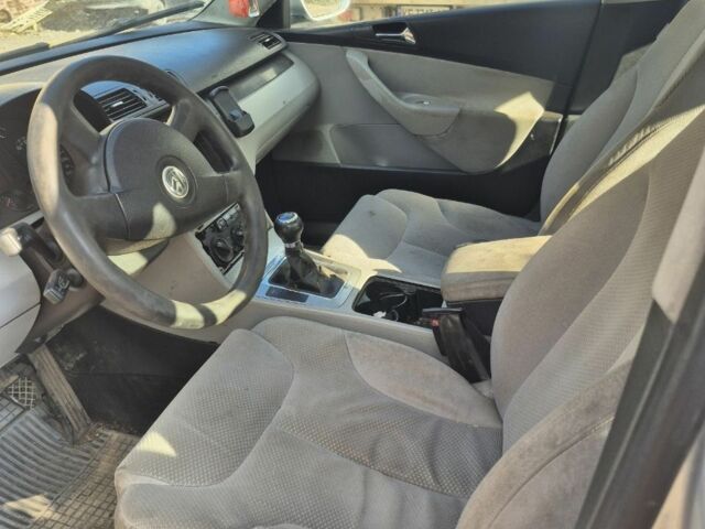 Чорний Фольксваген Пассат Варіант, об'ємом двигуна 2.8 л та пробігом 280 тис. км за 1500 $, фото 2 на Automoto.ua