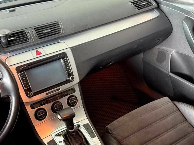 Чорний Фольксваген Пассат Варіант, об'ємом двигуна 1.8 л та пробігом 275 тис. км за 6990 $, фото 19 на Automoto.ua