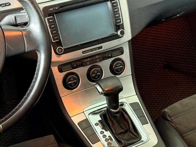 Чорний Фольксваген Пассат Варіант, об'ємом двигуна 1.8 л та пробігом 275 тис. км за 6990 $, фото 20 на Automoto.ua