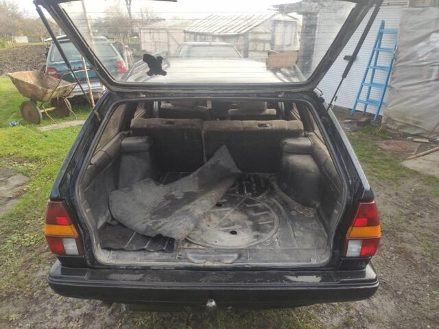 Черный Фольксваген Пассат Вариант, объемом двигателя 1.8 л и пробегом 450 тыс. км за 650 $, фото 4 на Automoto.ua