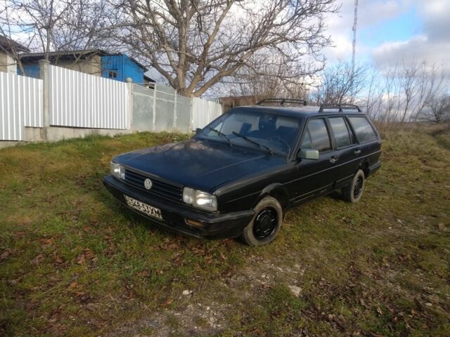 Черный Фольксваген Пассат Вариант, объемом двигателя 1 л и пробегом 500 тыс. км за 700 $, фото 5 на Automoto.ua