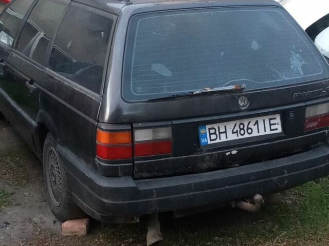 Фольксваген Пассат Варіант 1989 у Одесі на Automoto.ua Чорний Фольксваген Пассат Варіант, об'ємом двигуна 1.8 л та пробігом 100 тис. км за 714 $, фото 2 на Automoto.ua