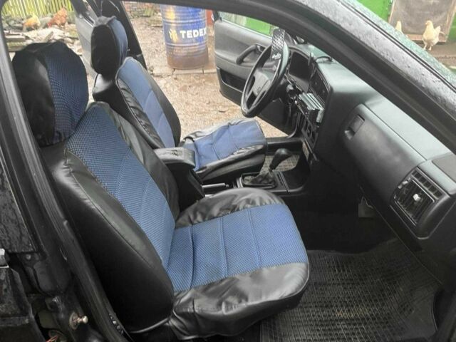 Чорний Фольксваген Пассат Варіант, об'ємом двигуна 1.6 л та пробігом 2 тис. км за 900 $, фото 20 на Automoto.ua