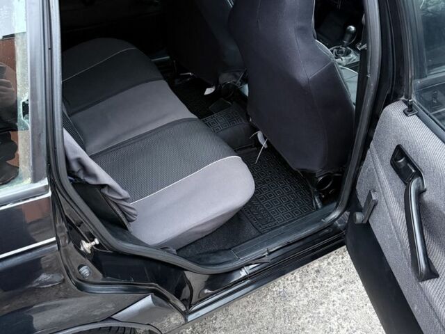 Черный Фольксваген Пассат Вариант, объемом двигателя 1.9 л и пробегом 359 тыс. км за 2500 $, фото 13 на Automoto.ua