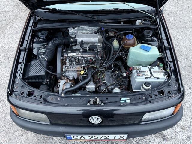 Черный Фольксваген Пассат Вариант, объемом двигателя 1.9 л и пробегом 359 тыс. км за 2500 $, фото 15 на Automoto.ua