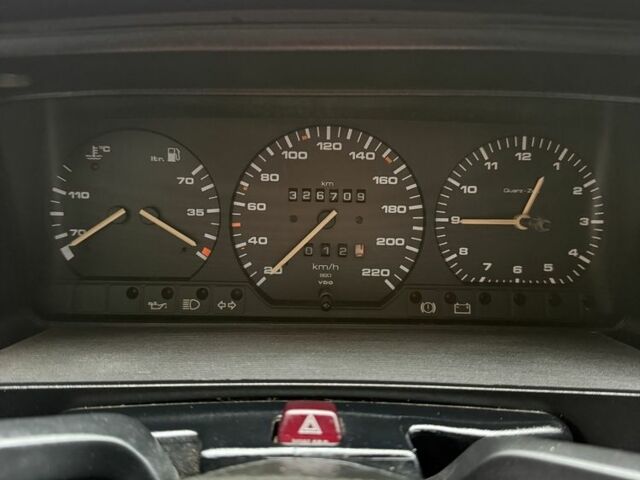 Черный Фольксваген Пассат Вариант, объемом двигателя 1.8 л и пробегом 326 тыс. км за 1350 $, фото 19 на Automoto.ua