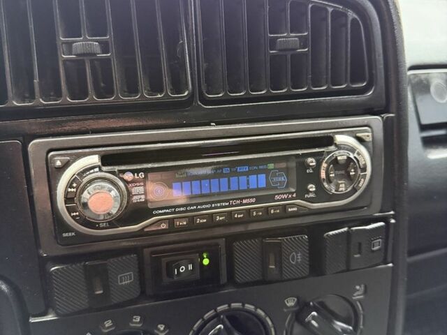 Черный Фольксваген Пассат Вариант, объемом двигателя 1.8 л и пробегом 326 тыс. км за 1350 $, фото 17 на Automoto.ua