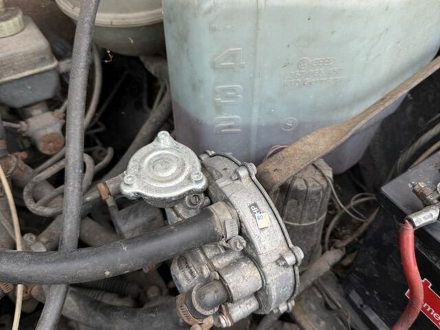 Черный Фольксваген Пассат Вариант, объемом двигателя 1.8 л и пробегом 326 тыс. км за 1350 $, фото 11 на Automoto.ua