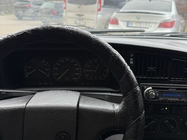 Черный Фольксваген Пассат Вариант, объемом двигателя 1.8 л и пробегом 326 тыс. км за 1350 $, фото 20 на Automoto.ua