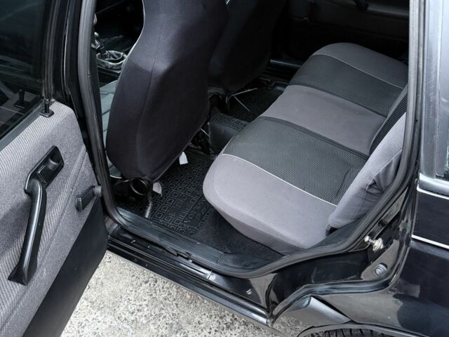 Черный Фольксваген Пассат Вариант, объемом двигателя 1.9 л и пробегом 359 тыс. км за 2500 $, фото 12 на Automoto.ua