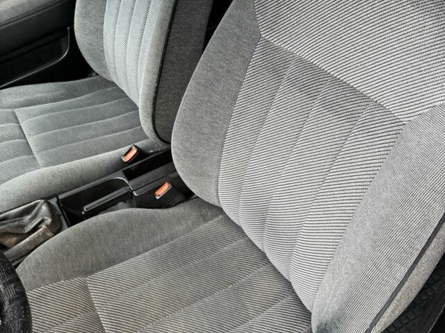 Черный Фольксваген Пассат Вариант, объемом двигателя 1.8 л и пробегом 326 тыс. км за 1350 $, фото 13 на Automoto.ua