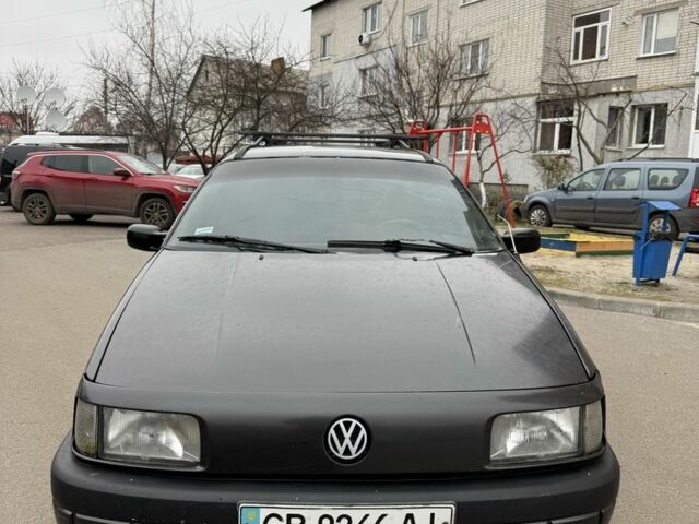 Черный Фольксваген Пассат Вариант, объемом двигателя 1.8 л и пробегом 326 тыс. км за 1350 $, фото 2 на Automoto.ua