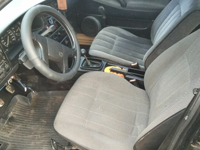 Черный Фольксваген Пассат Вариант, объемом двигателя 2 л и пробегом 346 тыс. км за 1905 $, фото 6 на Automoto.ua