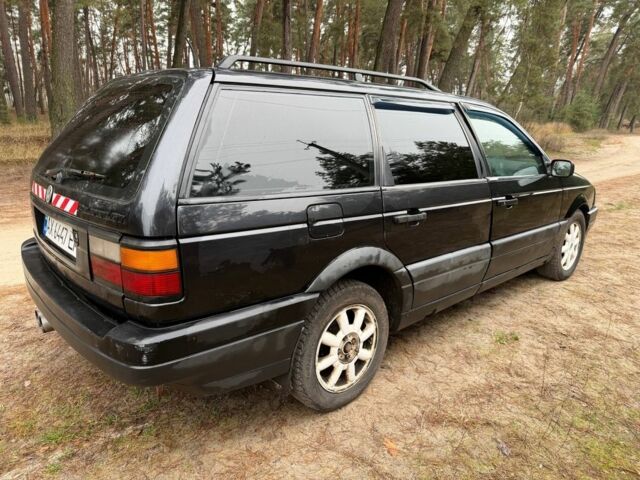 Черный Фольксваген Пассат Вариант, объемом двигателя 2 л и пробегом 285 тыс. км за 1950 $, фото 3 на Automoto.ua