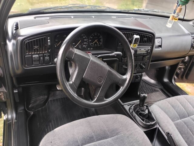 Фольксваген Пассат Вариант 1992 в Ровно на Automoto.ua Черный Фольксваген Пассат Вариант, объемом двигателя 1.8 л и пробегом 241 тыс. км за 2258 $, фото 4 на Automoto.ua