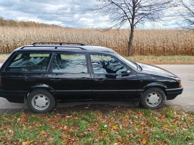 Фольксваген Пассат Вариант 1992 в Ровно на Automoto.ua Черный Фольксваген Пассат Вариант, объемом двигателя 1.8 л и пробегом 241 тыс. км за 2258 $, фото 2 на Automoto.ua