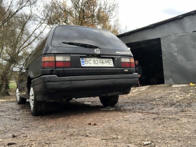 Чорний Фольксваген Пассат Варіант, об'ємом двигуна 1.8 л та пробігом 421 тис. км за 1050 $, фото 2 на Automoto.ua