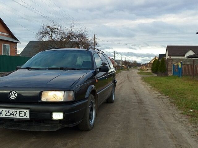 Черный Фольксваген Пассат Вариант, объемом двигателя 2 л и пробегом 89 тыс. км за 1699 $, фото 7 на Automoto.ua