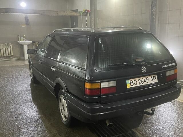 Черный Фольксваген Пассат Вариант, объемом двигателя 2 л и пробегом 328 тыс. км за 1799 $, фото 3 на Automoto.ua