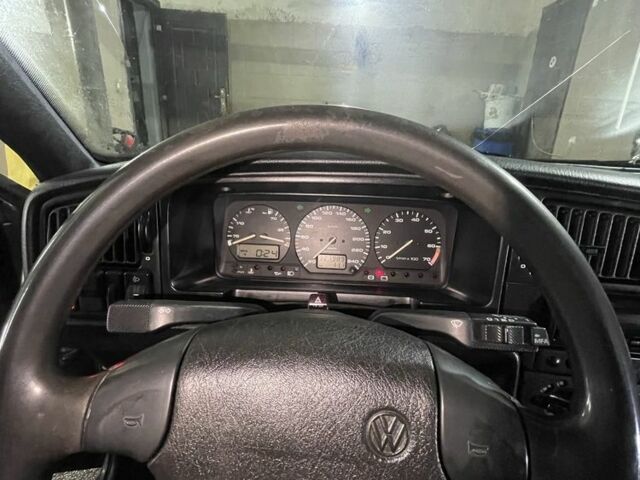 Черный Фольксваген Пассат Вариант, объемом двигателя 2 л и пробегом 328 тыс. км за 1799 $, фото 7 на Automoto.ua