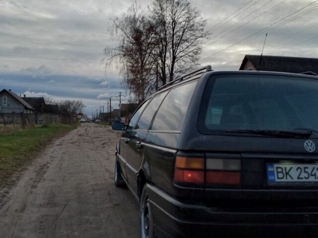 Черный Фольксваген Пассат Вариант, объемом двигателя 2 л и пробегом 89 тыс. км за 1699 $, фото 2 на Automoto.ua