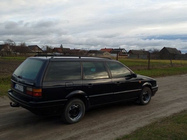 Черный Фольксваген Пассат Вариант, объемом двигателя 2 л и пробегом 89 тыс. км за 1699 $, фото 6 на Automoto.ua